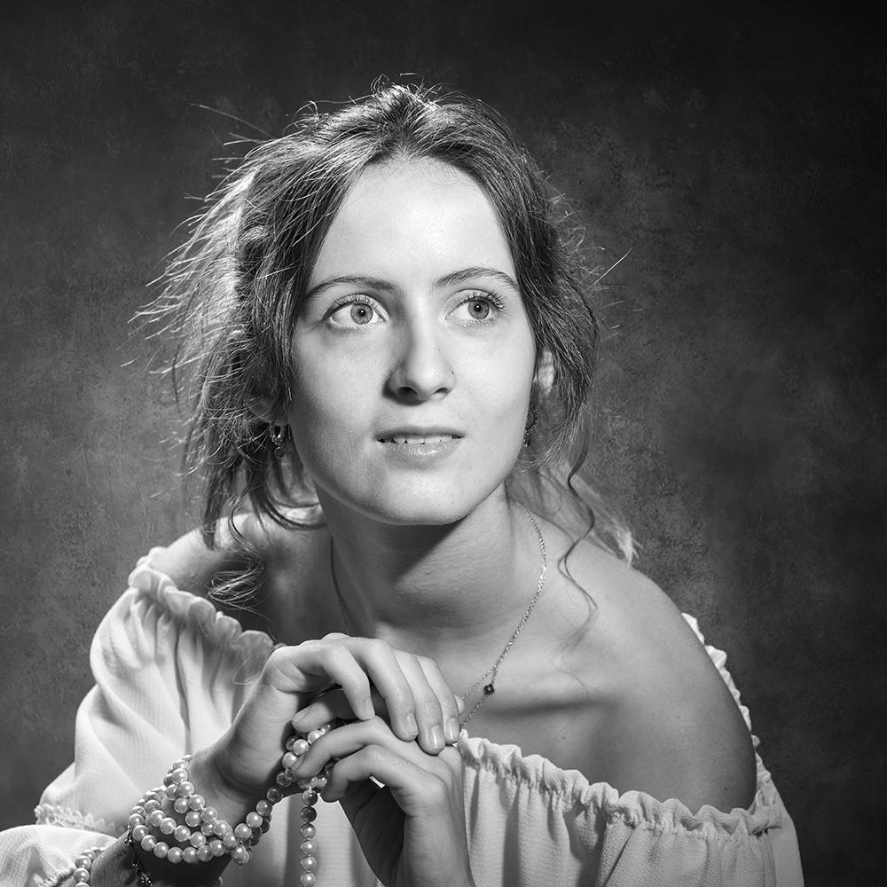 PORTRAITS 